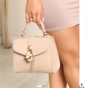 Fashion nova lock me down crossbody